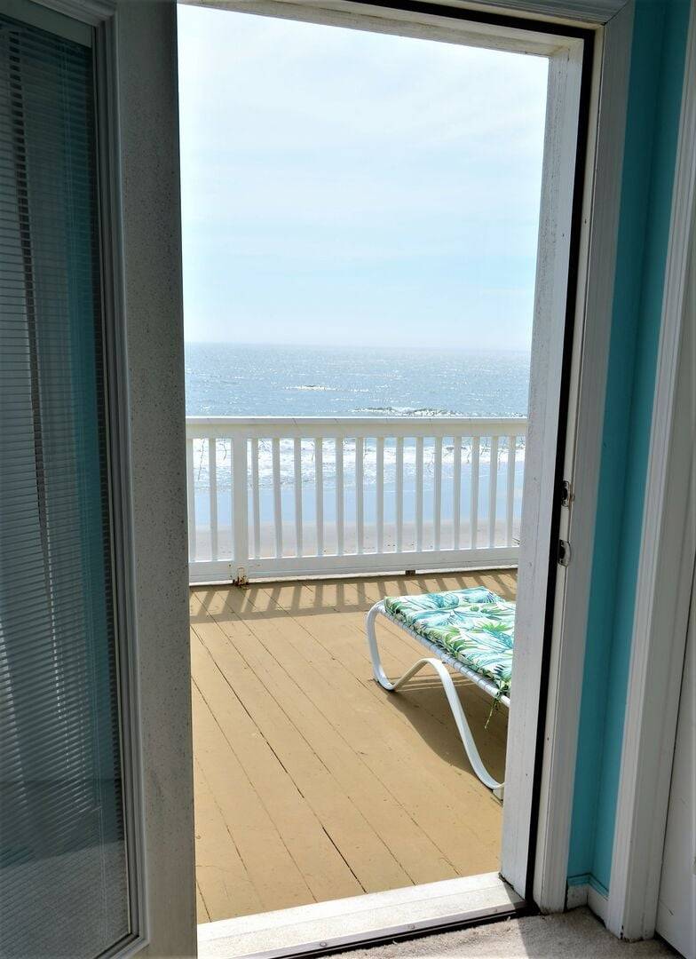 Wake up to ocean views & watch a sunrise over the Atlantic! Wake up to ocean views & watch a sunrise over the Atlantic!