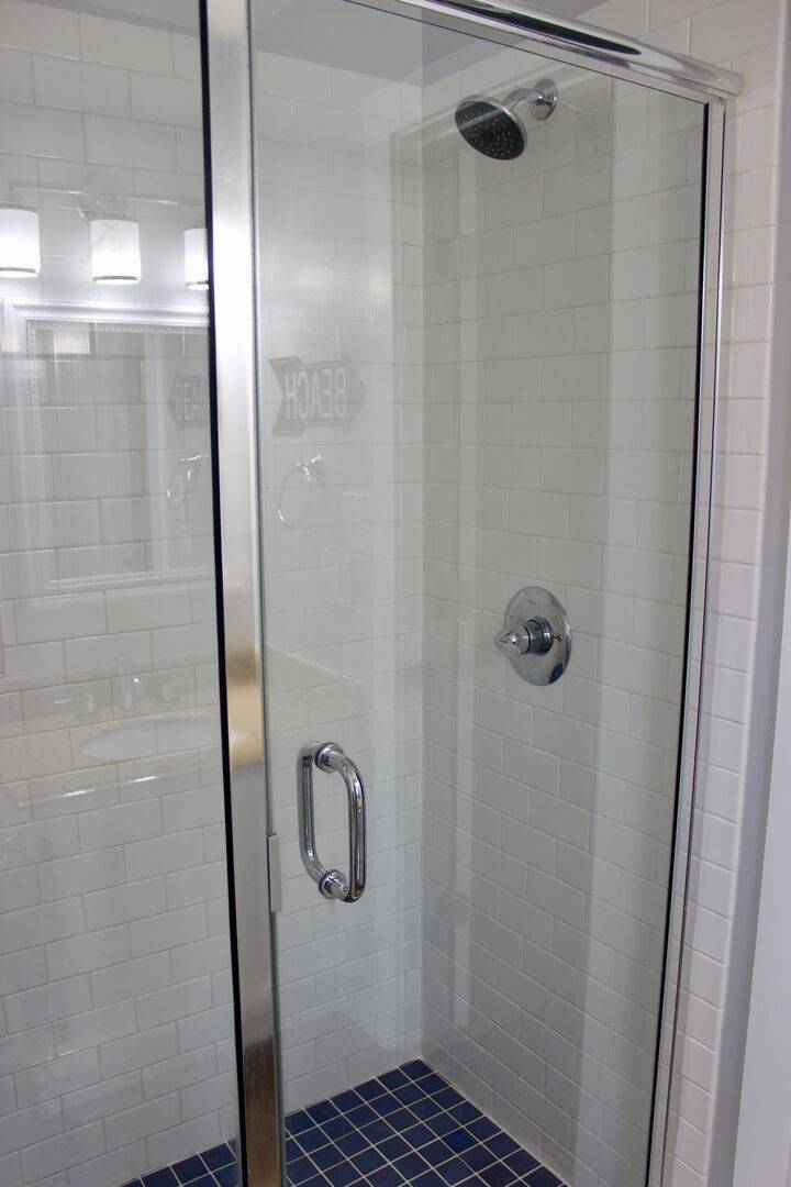 Jack & Jill Bathroom has a walk-in shower. Jack & Jill Bathroom has a walk-in shower.