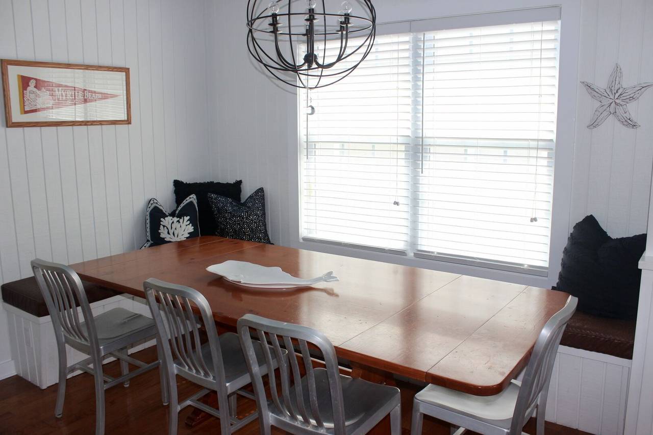 Large table for dining in or playing games. Large table for dining in or playing games.