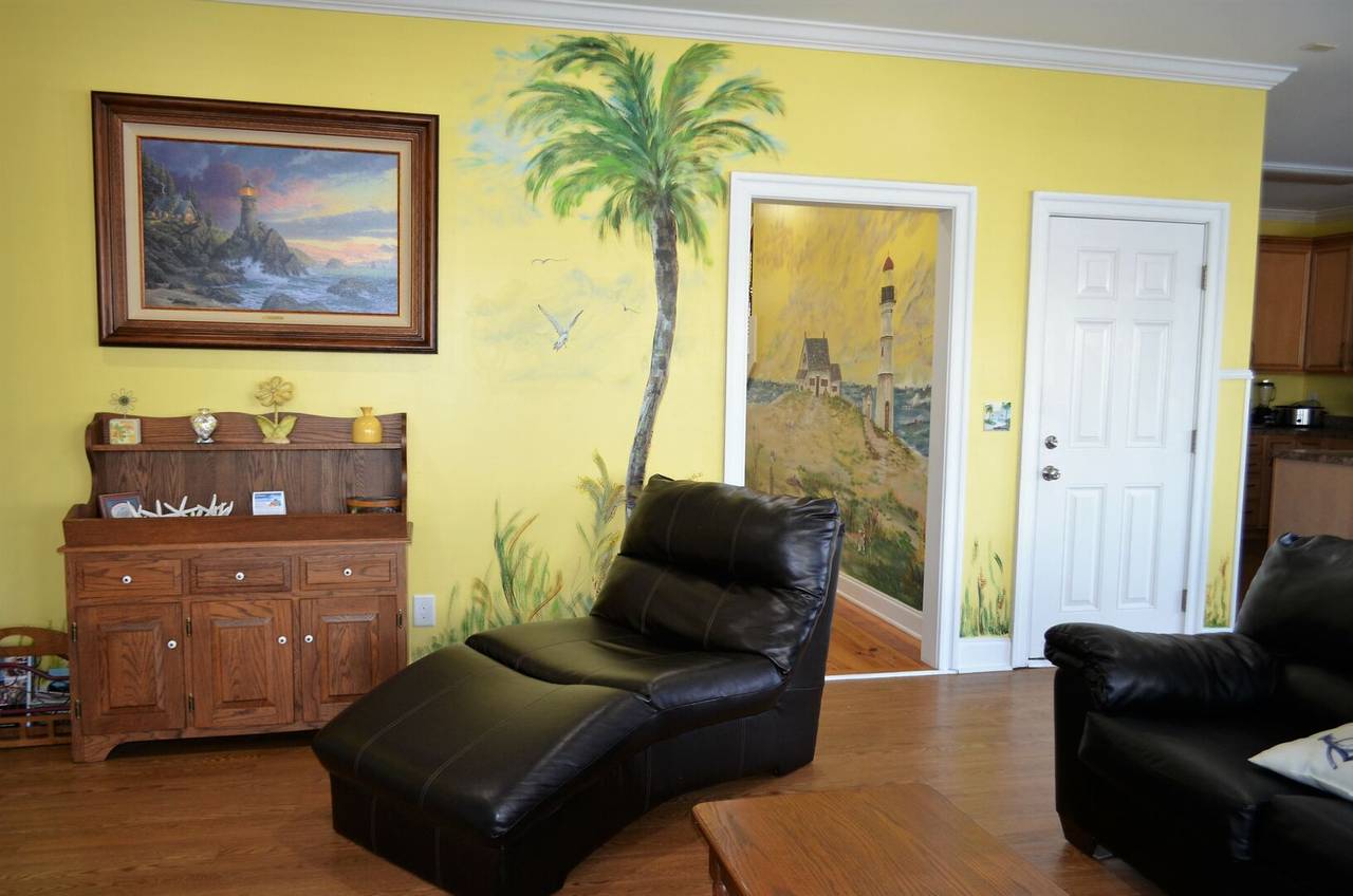 Kick back & relax! Kick back & relax!