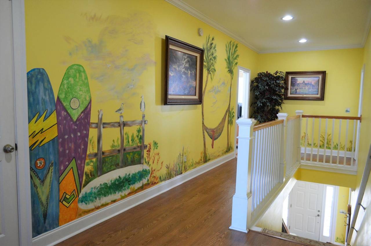 Beautiful hand painted murals throughout the house! Beautiful hand painted murals throughout the house!