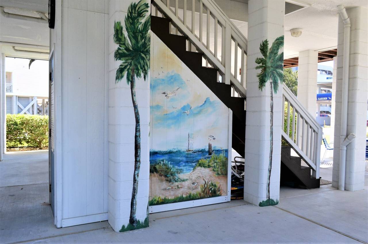 Hand painted murals inside and outside! Hand painted murals inside and outside!