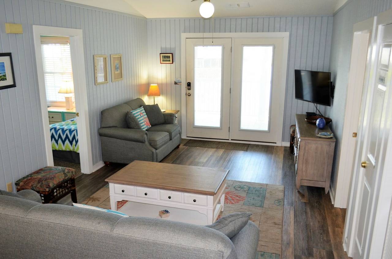 1 Sleeper sofa in living room - home accommodates 9 1 Sleeper sofa in living room - home accommodates 9
