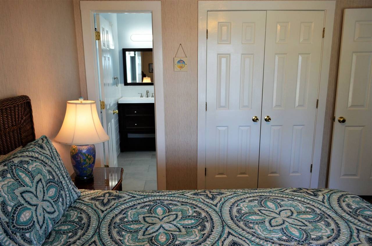 Bedroom 1 has a private bathroom Bedroom 1 has a private bathroom