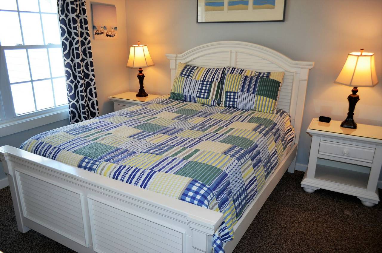 Bedroom 3 - Queen Bedroom 3 - Queen