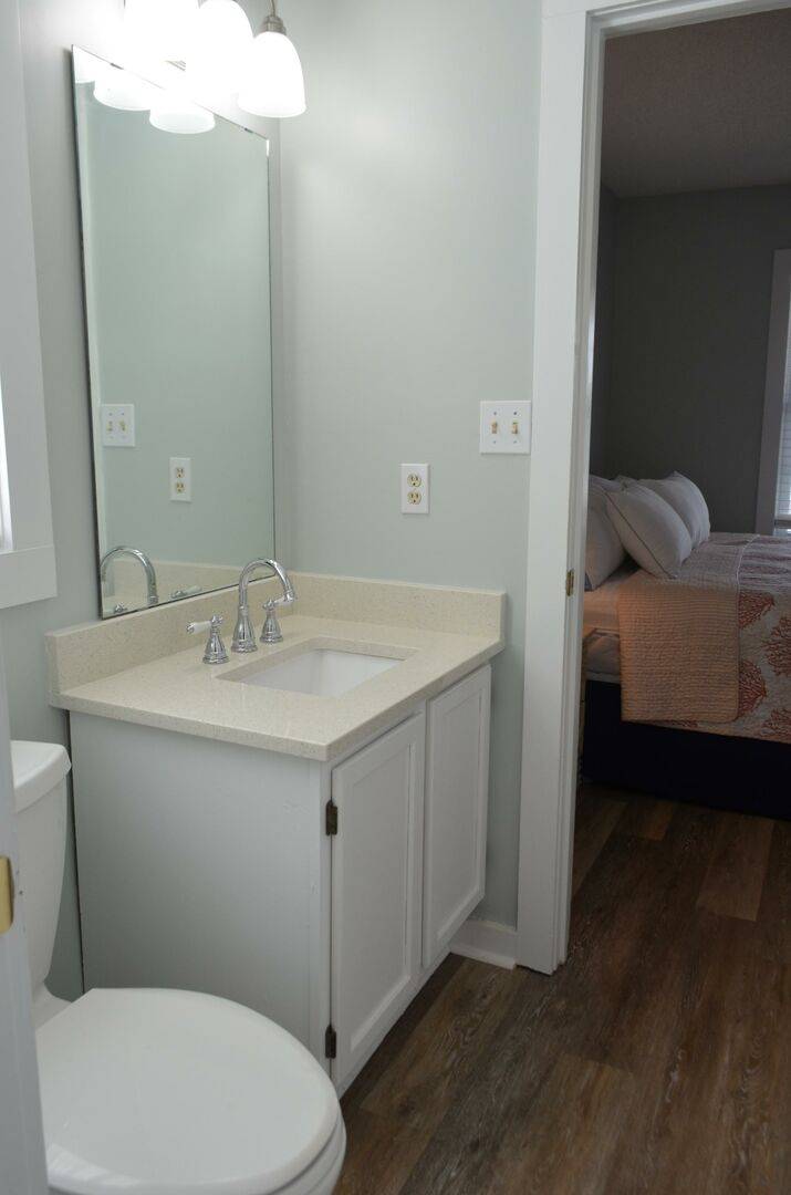 Jack & Jill Bath Jack & Jill Bath