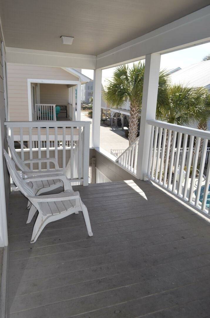 Watch the Kids Swim From the Front Porch! Watch the Kids Swim From the Front Porch!