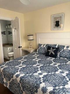 Bedroom 1 - King Bedroom 1 - King