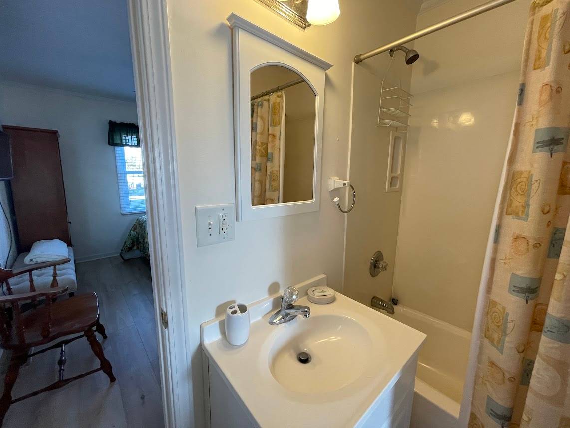 Bedrooms 1 and 3 shared bath Bedrooms 1 and 3 shared bath