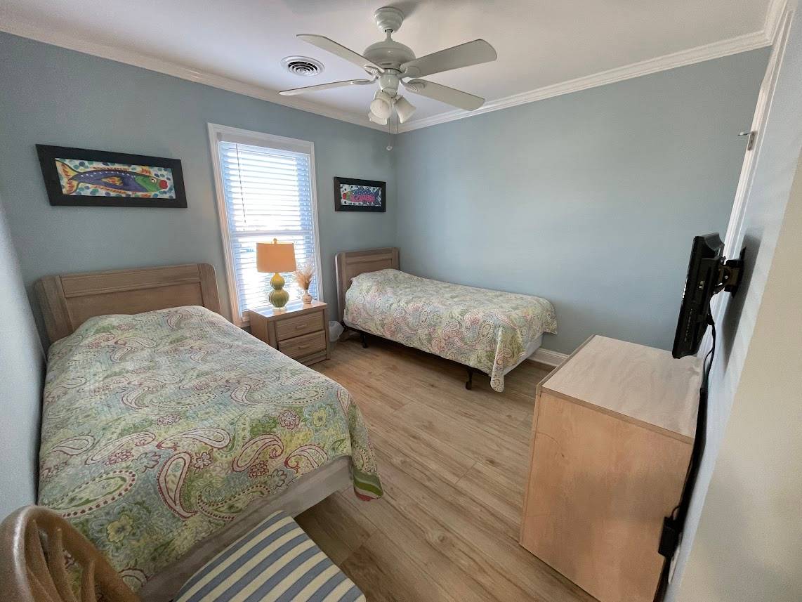 Bedroom 1 down (2 singles) Bedroom 1 down (2 singles)