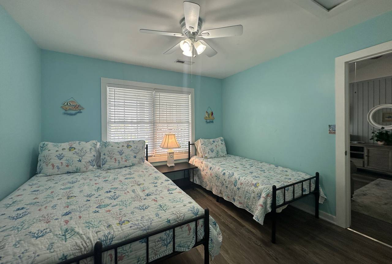 Bedroom 2 - Queen & Single Bedroom 2 - Queen & Single