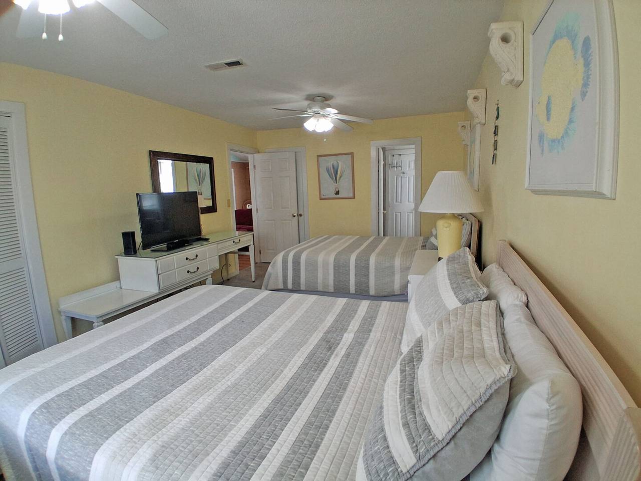 Access To Jack And Jill Bathroom From Bedroom 3 Access To Jack And Jill Bathroom From Bedroom 3