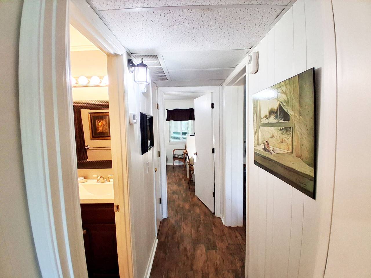 Hallway Between Bedrooms Hallway Between Bedrooms