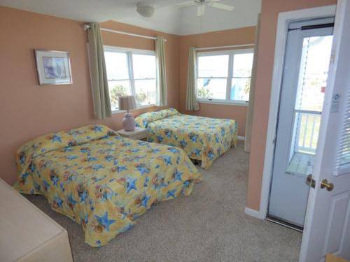 Bedroom 3 up - 2 Doubles Bedroom 3 up - 2 Doubles