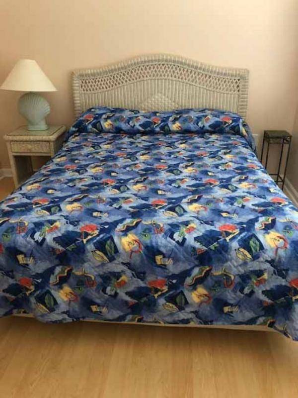 Bedroom 1 Down - 1 King Bed Bedroom 1 Down - 1 King Bed