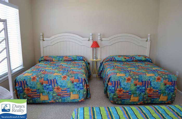 Bedroom 6 Upstairs - 2 Double and 1 Queen Bed Bedroom 6 Upstairs - 2 Double and 1 Queen Bed