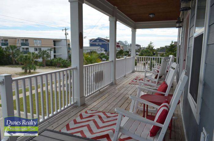 Enjoy an evening beverage. Enjoy an evening beverage.