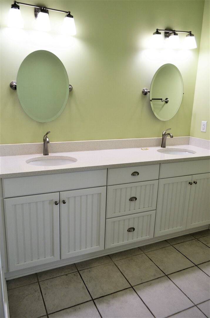 Double Vanity Double Vanity