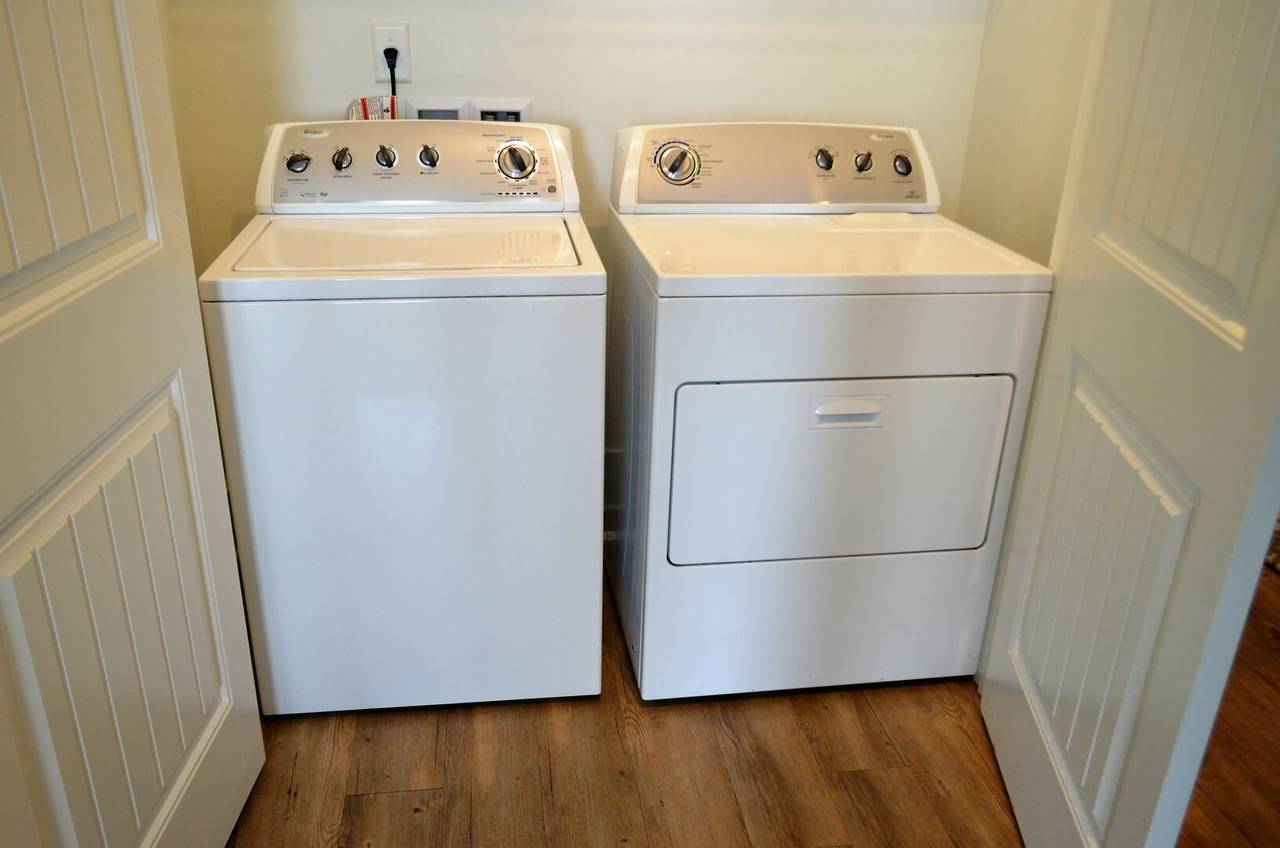 Extra Laundry Room Upstairs! Extra Laundry Room Upstairs!