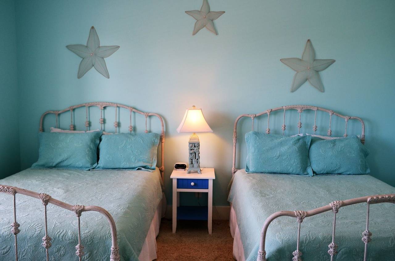 Bedroom 2 Down - Street Side - 2 Queen Beds Bedroom 2 Down - Street Side - 2 Queen Beds