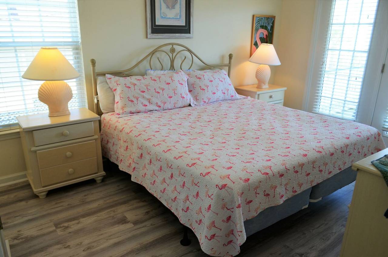 Bedroom 3 Down - 1 King Bed Bedroom 3 Down - 1 King Bed