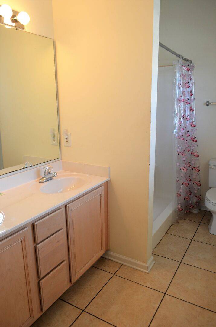 Bedroom 3 with walk-in shower Bedroom 3 with walk-in shower