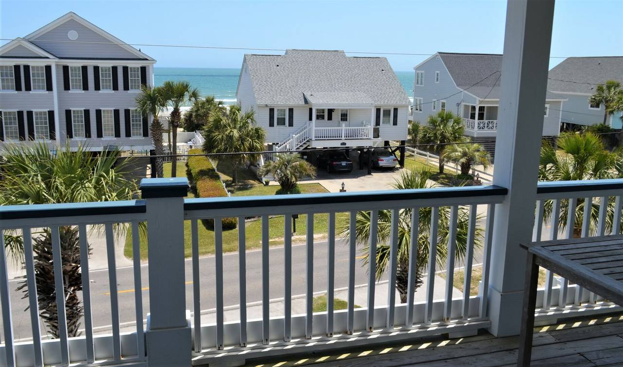 Sit back and feel the ocean breeze Sit back and feel the ocean breeze