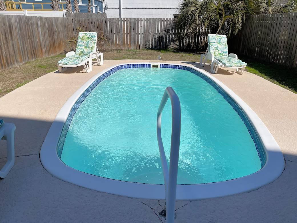 Perfect spot to relax & cool off! Perfect spot to relax & cool off!