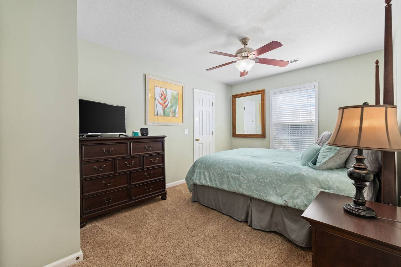 Bedroom 3 Up - Queen Bedroom 3 Up - Queen