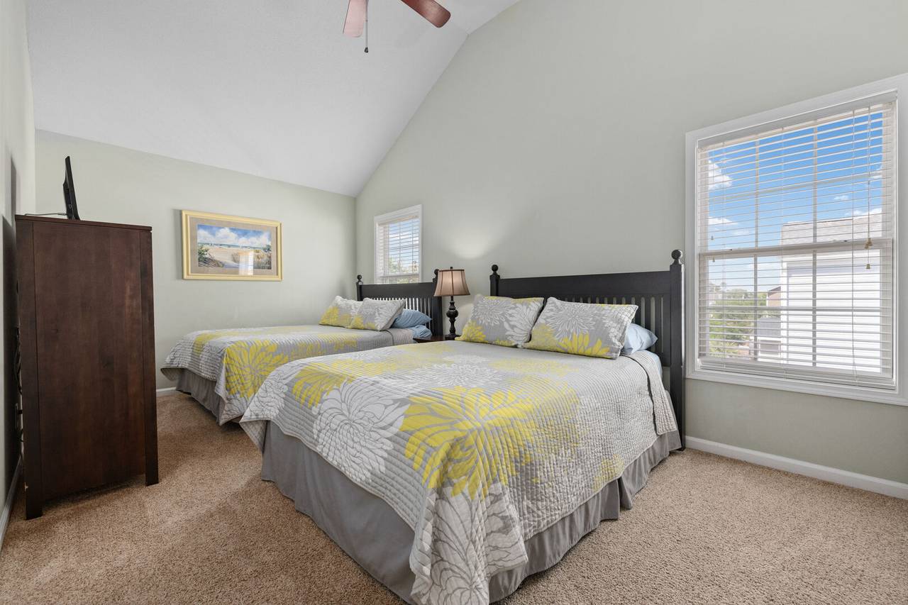 Bedroom 4 Up - 2 Queens Bedroom 4 Up - 2 Queens