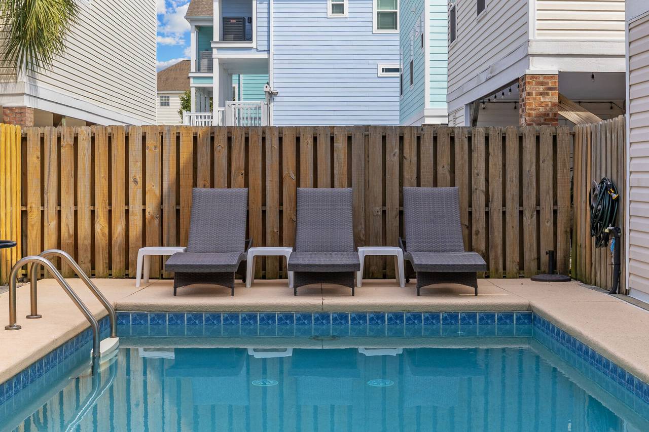 Poolside Loungers Poolside Loungers