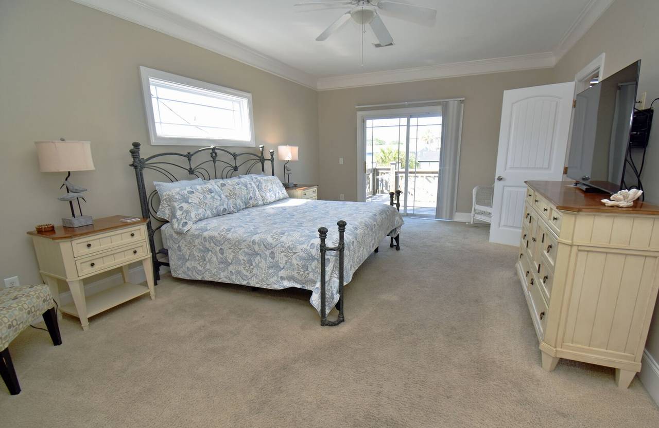 Bedroom 1 Down - King Bedroom 1 Down - King