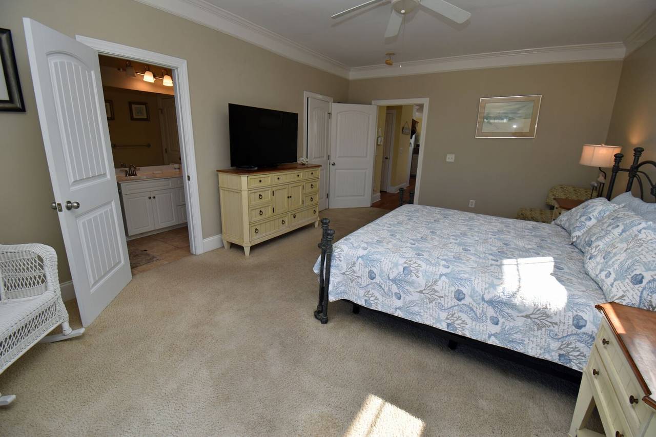 Bedroom 1 - Private Bath Bedroom 1 - Private Bath