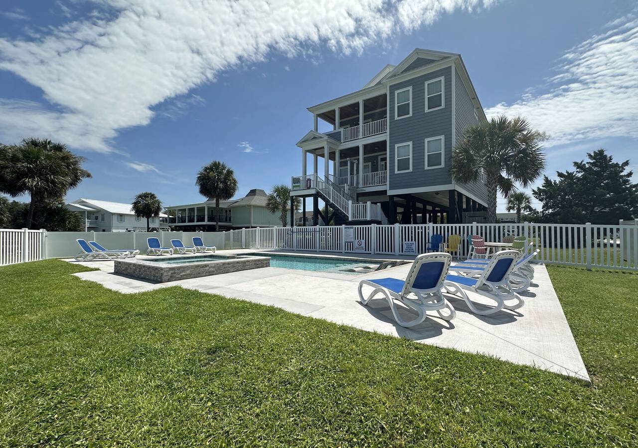 Backyard Oasis Backyard Oasis