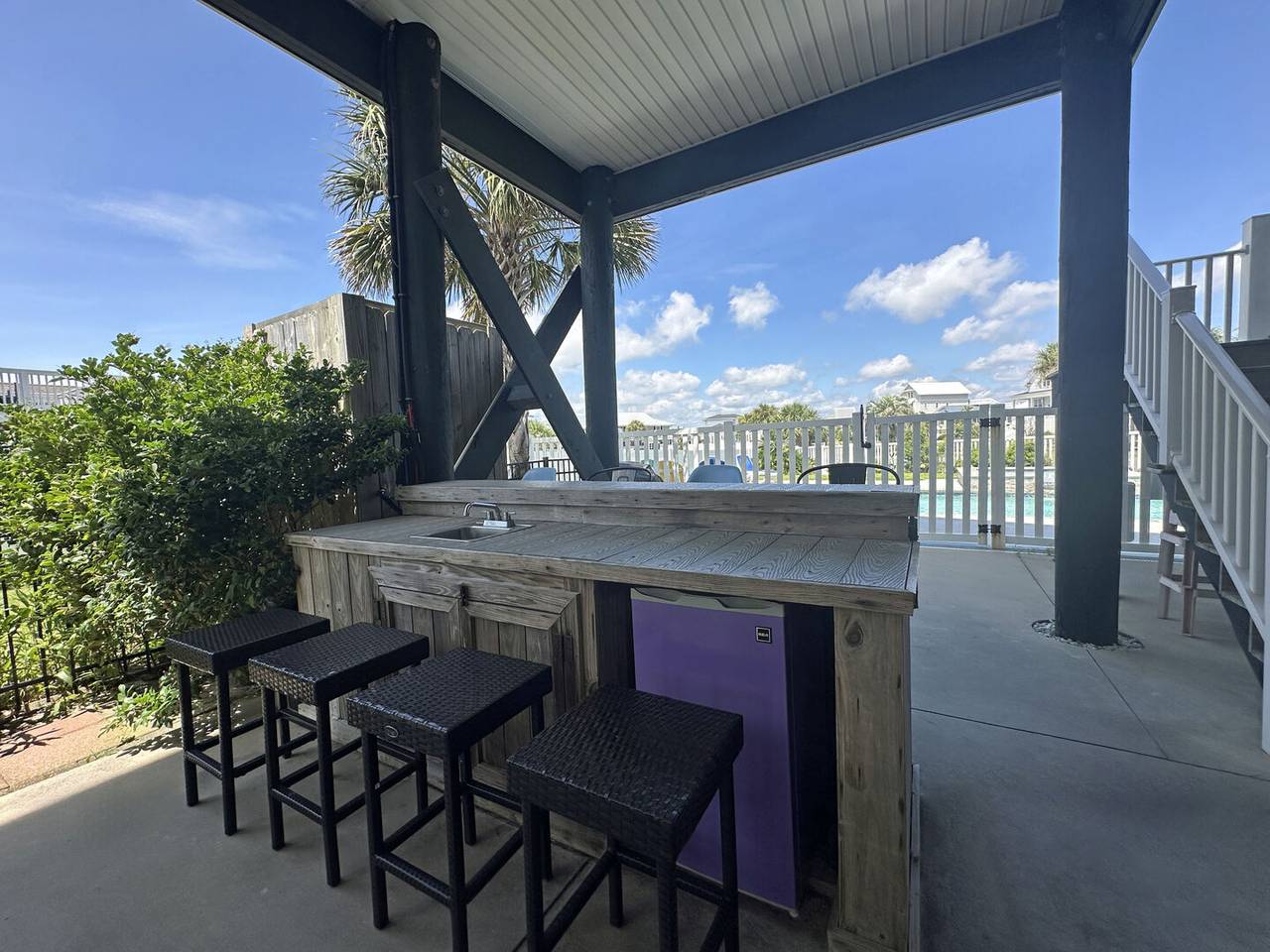 Bar-Grill Area Bar-Grill Area