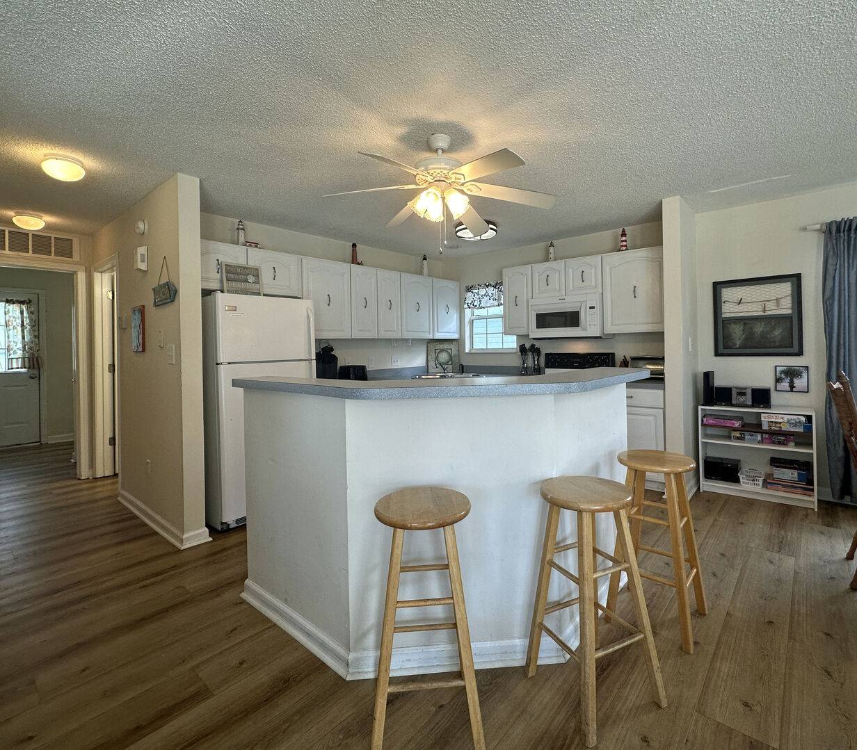 Countertop Seating Countertop Seating