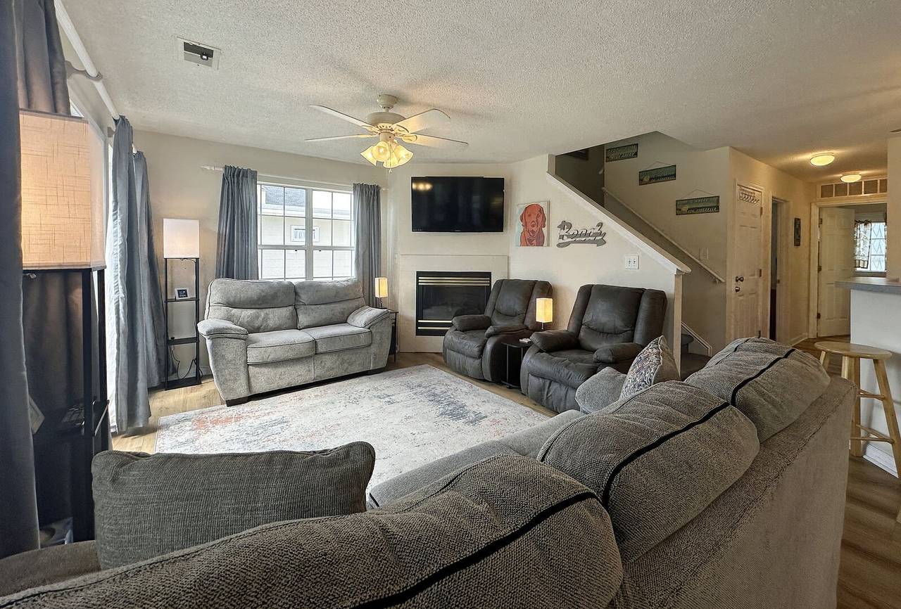 Relax & Watch TV Relax & Watch TV