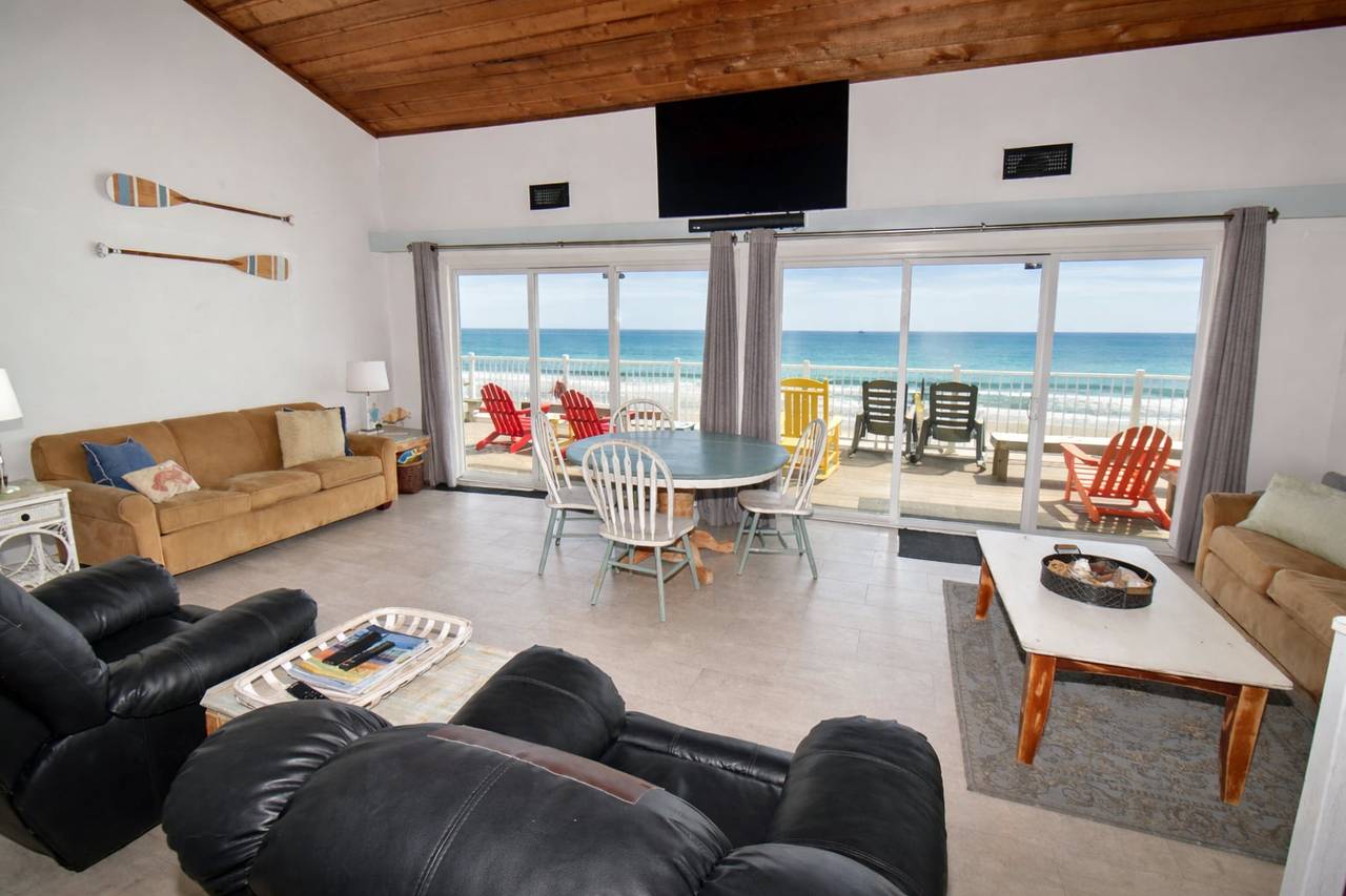 Beach Views! Beach Views!