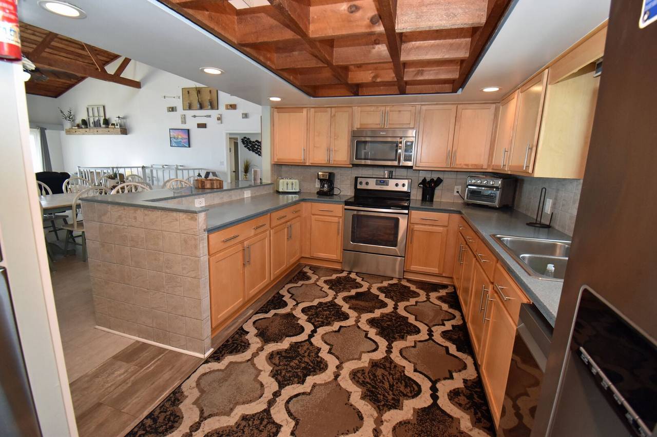 Fully Equipped Kitchen Fully Equipped Kitchen