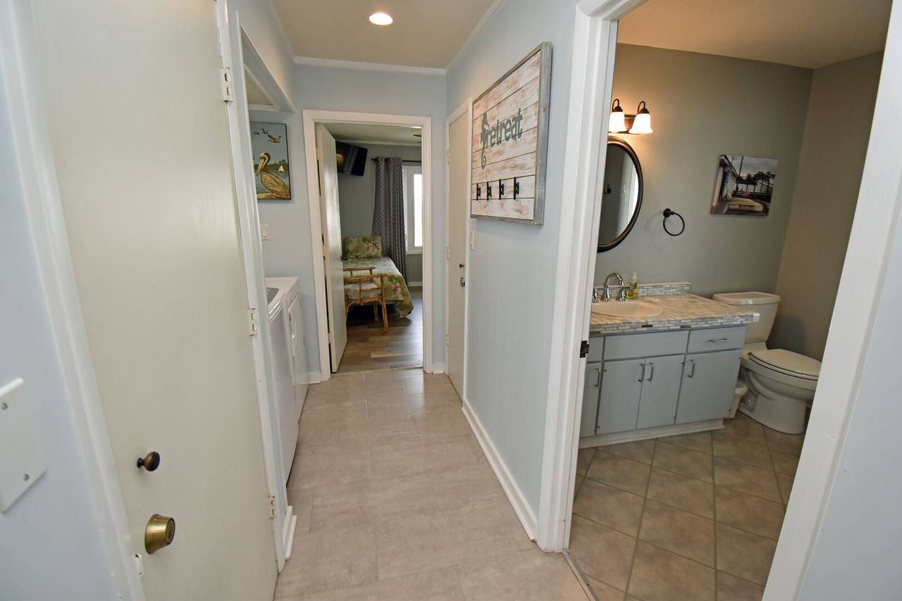 Hallway to Bedrooms 1 & 3 Hallway to Bedrooms 1 & 3