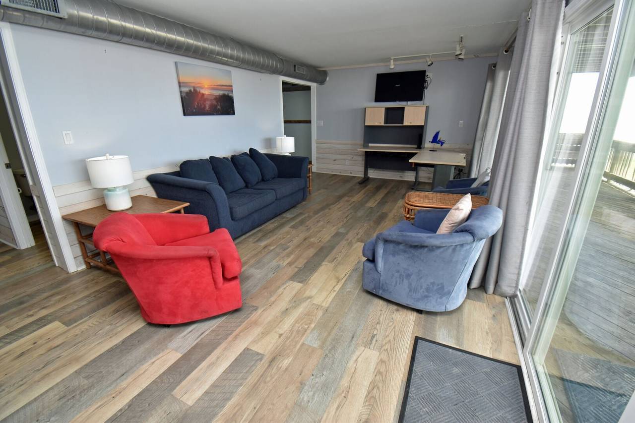 Down Living Area Down Living Area