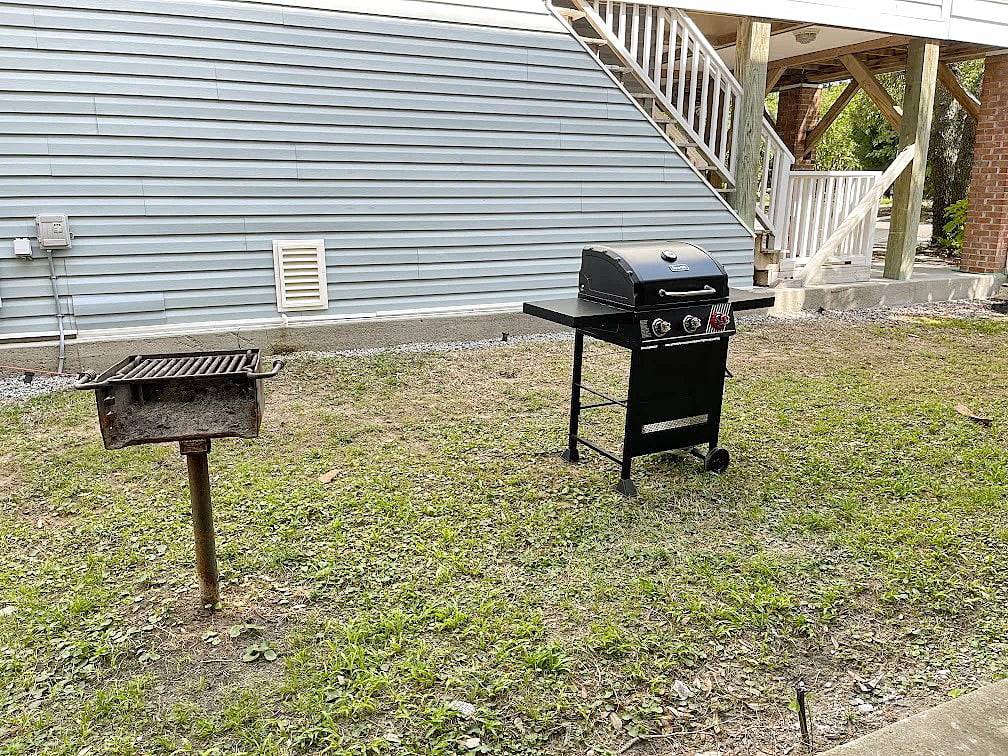 Grilling is better at the beach! Grilling is better at the beach!