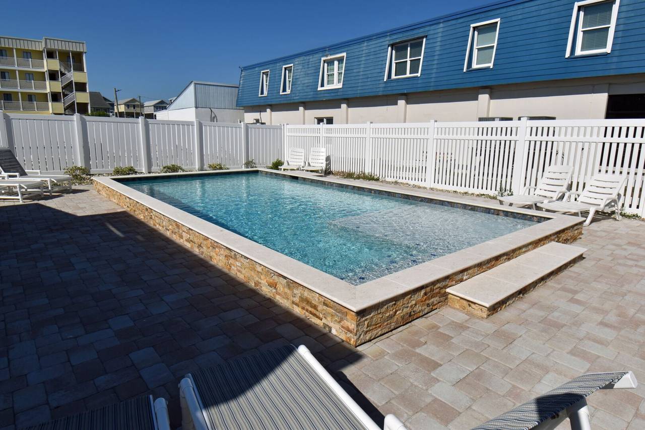 Pool is Shared with 'Electa's Up' Guests Pool is Shared with 'Electa's Up' Guests