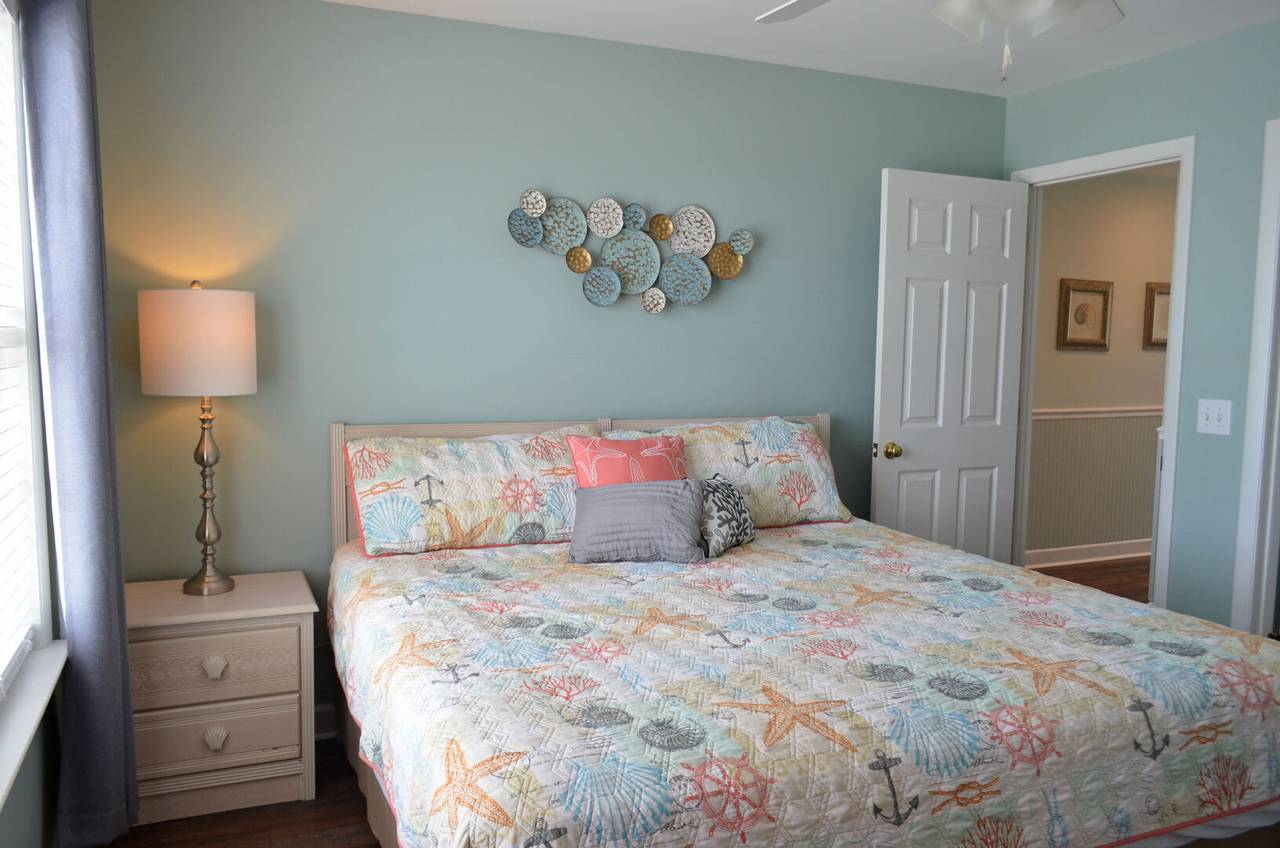 Bedroom 5 up - King Bedroom 5 up - King
