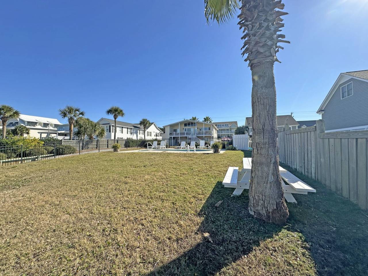 Picnic Table Creekside Picnic Table Creekside