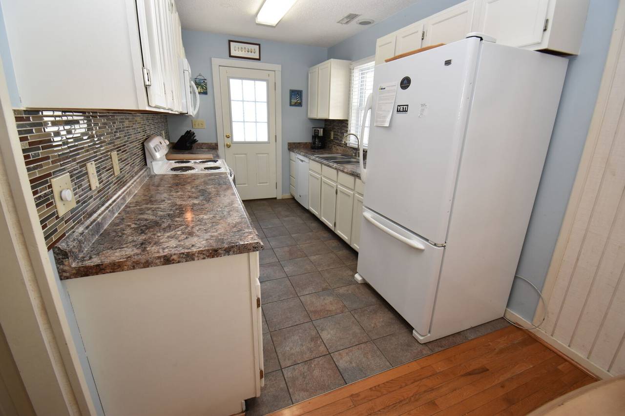 Fully Equipped Kitchen Fully Equipped Kitchen