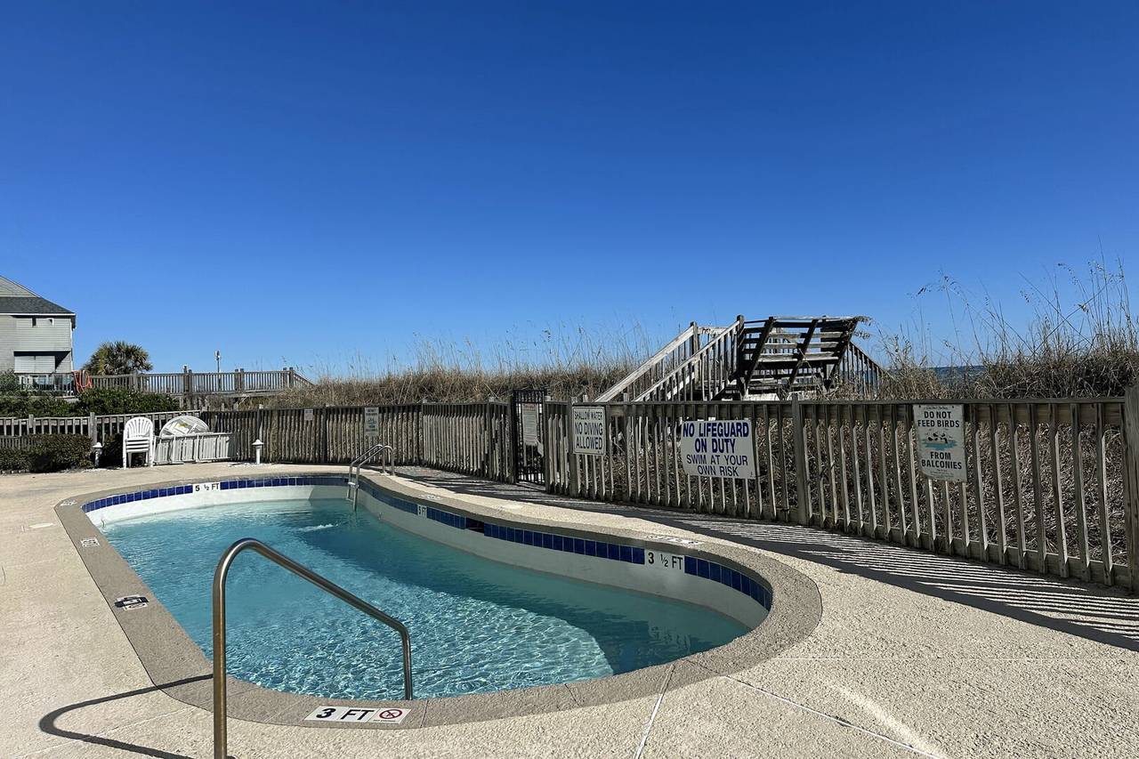 Jump in & cool off! Jump in & cool off!