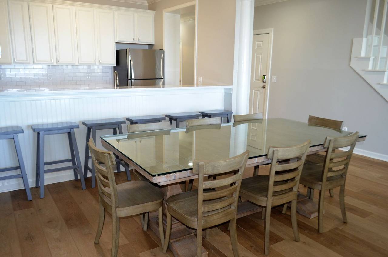 Dining area with extra bar seating Dining area with extra bar seating