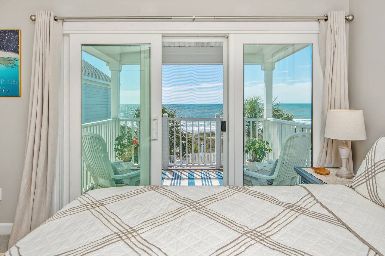 Bedroom 4 Up - 1 California King Bedroom 4 Up - 1 California King