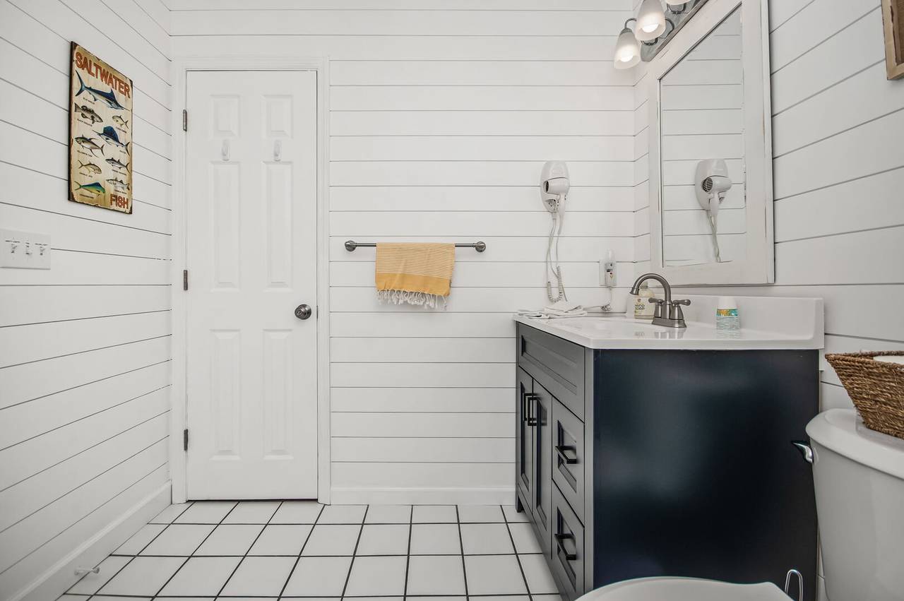 Bathroom 2 is Accessible from Hallway & Bedroom 2 Bathroom 2 is Accessible from Hallway & Bedroom 2